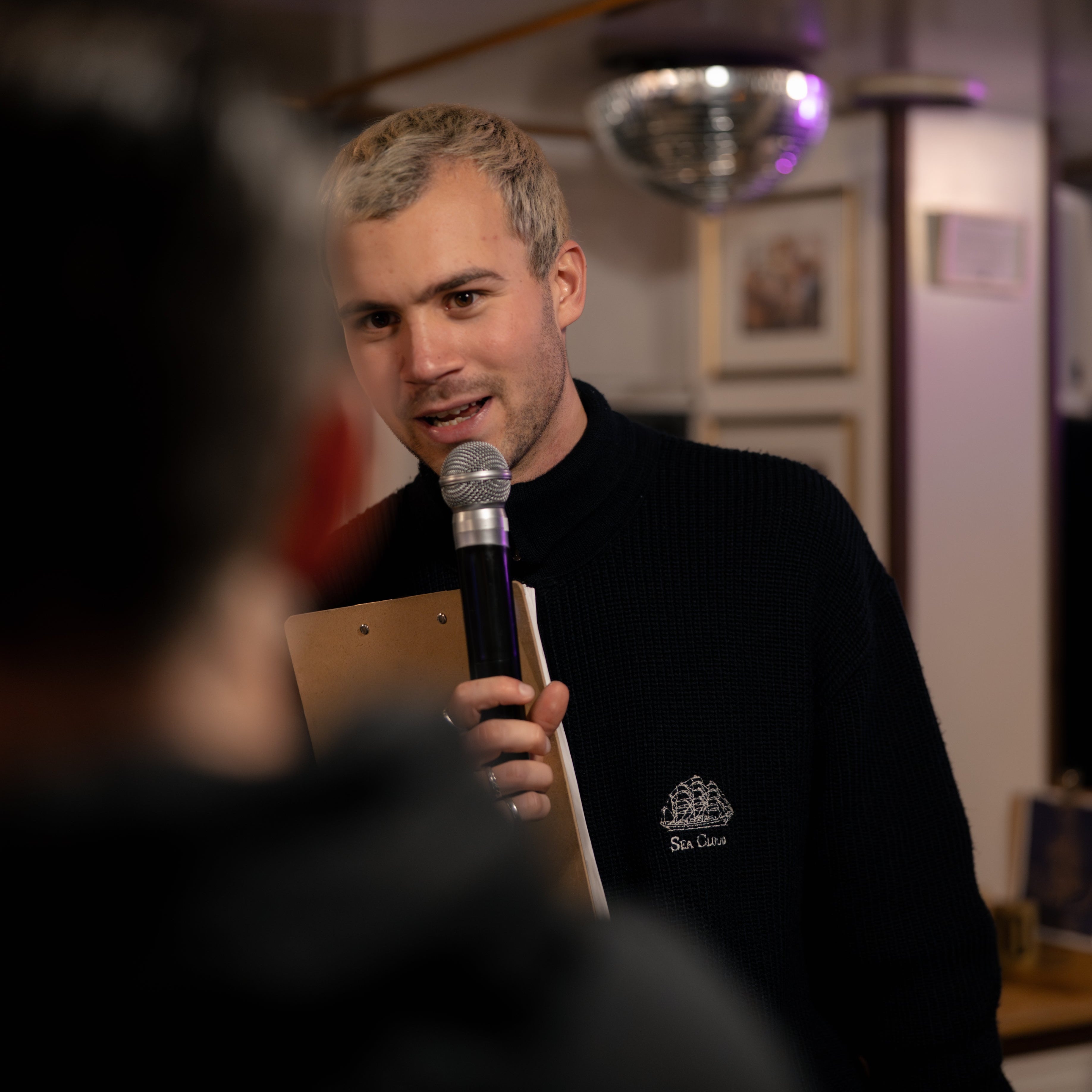 Moderator Leonard Straeter